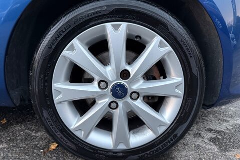 Ford Fiesta ZETEC 16V - 1 OWNER & FULL FORD SERVICE HISTORY WITH 17 SERVICES -NEW MOT 41