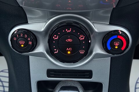 Ford Fiesta ZETEC 16V - 1 OWNER & FULL FORD SERVICE HISTORY WITH 17 SERVICES -NEW MOT 31