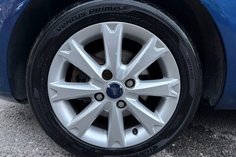 Ford Fiesta ZETEC 16V - 1 OWNER & FULL FORD SERVICE HISTORY WITH 17 SERVICES -NEW MOT 42