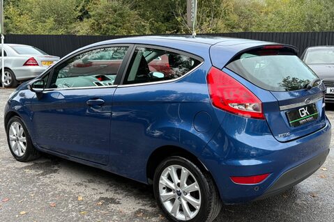 Ford Fiesta ZETEC 16V - 1 OWNER & FULL FORD SERVICE HISTORY WITH 17 SERVICES -NEW MOT 2