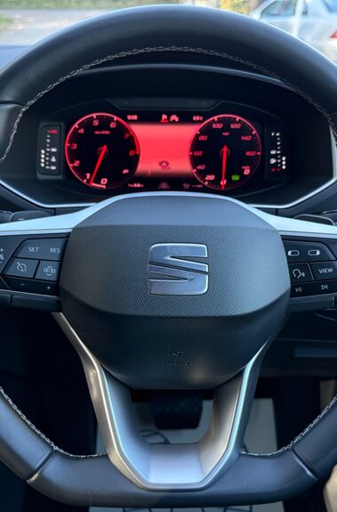 SEAT Tarraco TSI EVO SE TECHNOLOGY DSG - ADAPTIVE CRUISE CONTROL - ONE OWNER - FSH 