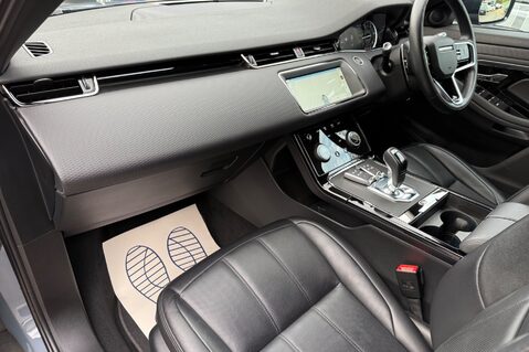 Land Rover Range Rover Evoque R-DYNAMIC S MHEV - ONE OWNER - NOLITA GREY - VAT QUALIFYING 24
