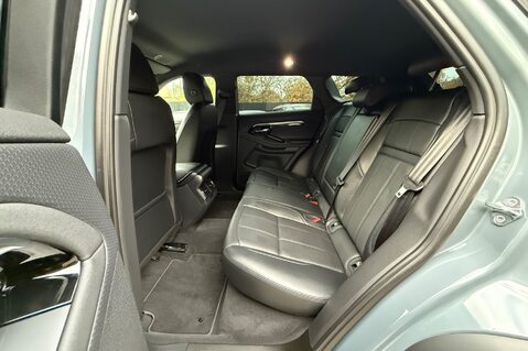 Land Rover Range Rover Evoque R-DYNAMIC S MHEV - ONE OWNER - NOLITA GREY - VAT QUALIFYING 27