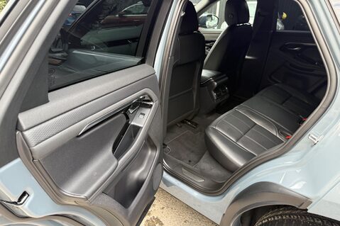 Land Rover Range Rover Evoque R-DYNAMIC S MHEV - ONE OWNER - NOLITA GREY - VAT QUALIFYING 28