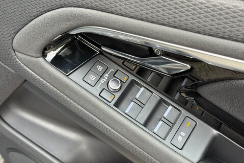 Land Rover Range Rover Evoque R-DYNAMIC S MHEV - ONE OWNER - NOLITA GREY - VAT QUALIFYING 39