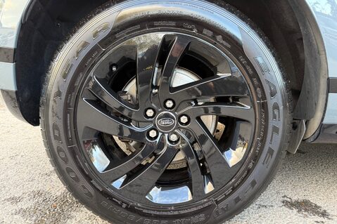 Land Rover Range Rover Evoque R-DYNAMIC S MHEV - ONE OWNER - NOLITA GREY - VAT QUALIFYING 58