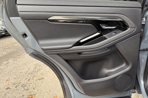 Land Rover Range Rover Evoque R-DYNAMIC S MHEV - ONE OWNER - NOLITA GREY - VAT QUALIFYING 29