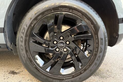 Land Rover Range Rover Evoque R-DYNAMIC S MHEV - ONE OWNER - NOLITA GREY - VAT QUALIFYING 59