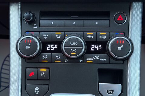 Land Rover Range Rover Evoque TD4 HSE DYNAMIC -BLACK & RED LEATHER INTERIOR - LANE ASSIST -2 OWNERS 41