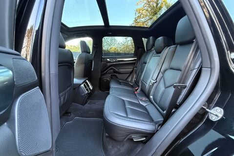 Porsche Cayenne D V6 TIPTRONIC S -£13K EXTRAS -PDLS-PAN ROOF-PASM-360 CAM-BOSE-SOFTCLOSE 31