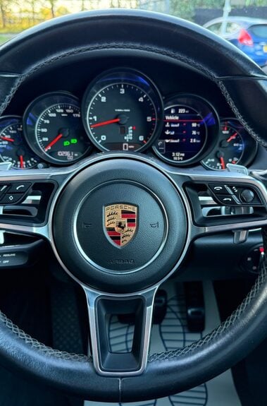 Porsche Cayenne D V6 TIPTRONIC S -£13K EXTRAS -PDLS-PAN ROOF-PASM-360 CAM-BOSE-SOFTCLOSE 