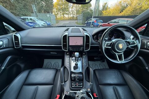 Porsche Cayenne D V6 TIPTRONIC S -£13K EXTRAS -PDLS-PAN ROOF-PASM-360 CAM-BOSE-SOFTCLOSE 7