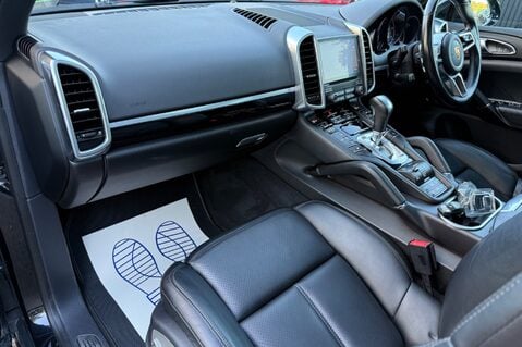 Porsche Cayenne D V6 TIPTRONIC S -£13K EXTRAS -PDLS-PAN ROOF-PASM-360 CAM-BOSE-SOFTCLOSE 26