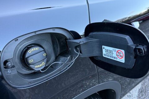 Porsche Cayenne D V6 TIPTRONIC S -£13K EXTRAS -PDLS-PAN ROOF-PASM-360 CAM-BOSE-SOFTCLOSE 78