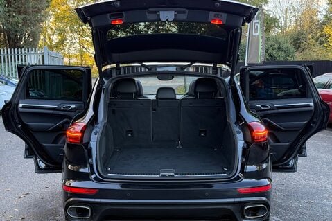 Porsche Cayenne D V6 TIPTRONIC S -£13K EXTRAS -PDLS-PAN ROOF-PASM-360 CAM-BOSE-SOFTCLOSE 21