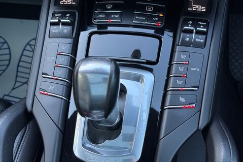 Porsche Cayenne D V6 TIPTRONIC S -£13K EXTRAS -PDLS-PAN ROOF-PASM-360 CAM-BOSE-SOFTCLOSE 50