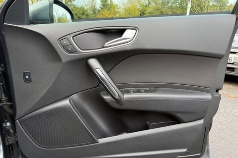 Audi A1 SPORTBACK TFSI BLACK EDITION S-TRONIC-PAN ROOF-CRUISE -ULEZ-LEATHER-1 OWNER 35