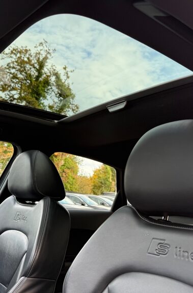 Audi A1 SPORTBACK TFSI BLACK EDITION S-TRONIC-PAN ROOF-CRUISE -ULEZ-LEATHER-1 OWNER 