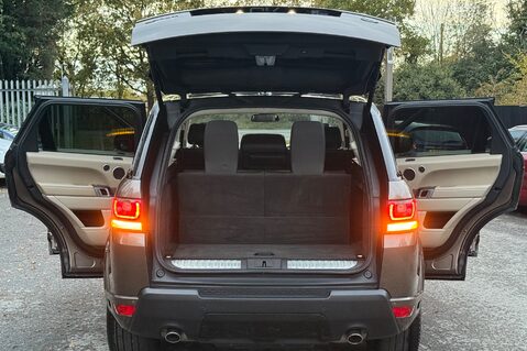 Land Rover Range Rover Sport SDV6 AUTOBIOGRAPHY DYNAMIC - 7 SEATER - ELECTRIC STEPS - RARE COLOUR COMBO 25
