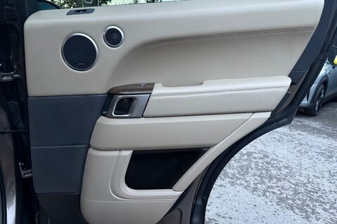 Land Rover Range Rover Sport SDV6 AUTOBIOGRAPHY DYNAMIC - 7 SEATER - ELECTRIC STEPS - RARE COLOUR COMBO 40