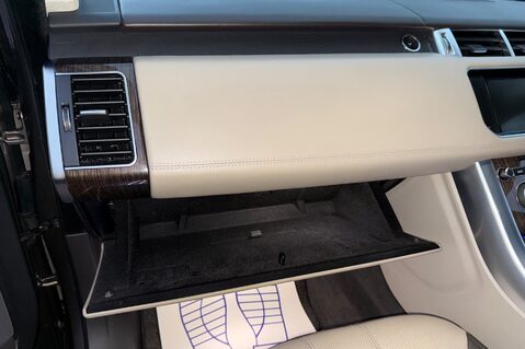 Land Rover Range Rover Sport SDV6 AUTOBIOGRAPHY DYNAMIC - 7 SEATER - ELECTRIC STEPS - RARE COLOUR COMBO 66