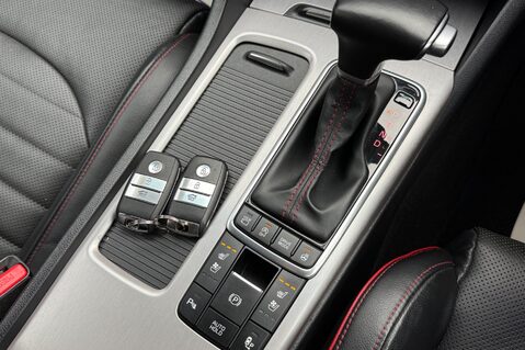 Kia Optima CRDI GT-LINE S ISG -  EX KIA PRESS CAR !! - TOWBAR - PAN ROOF +1 OWNER 18