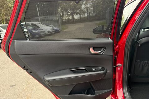 Kia Optima CRDI GT-LINE S ISG -  EX KIA PRESS CAR !! - TOWBAR - PAN ROOF +1 OWNER 32