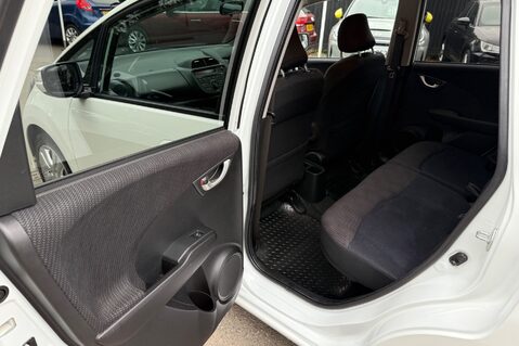 Honda Jazz I-VTEC ES PLUS AUTOMATIC - FULL HONDA SERVICE HISTORY - 12604 MILES! 27