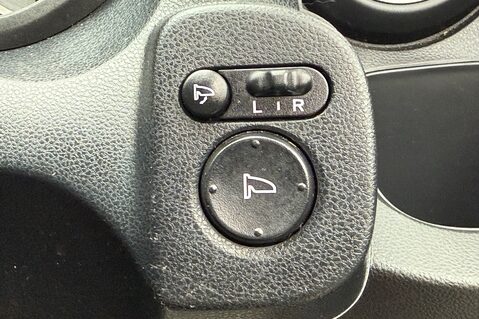 Honda Jazz I-VTEC ES PLUS AUTOMATIC - FULL HONDA SERVICE HISTORY - 12604 MILES! 40
