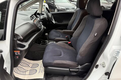 Honda Jazz I-VTEC ES PLUS AUTOMATIC - FULL HONDA SERVICE HISTORY - 12604 MILES! 4