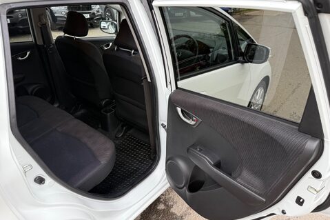 Honda Jazz I-VTEC ES PLUS AUTOMATIC - FULL HONDA SERVICE HISTORY - 12604 MILES! 28