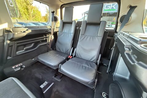 Land Rover Discovery SDV6 LANDMARK - REAR ENTERTAINMENT - PAN ROOF -DIGITAL TV - TOWBAR 12