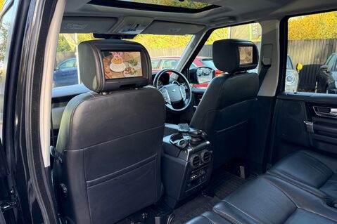Land Rover Discovery SDV6 LANDMARK - REAR ENTERTAINMENT - PAN ROOF -DIGITAL TV - TOWBAR 29
