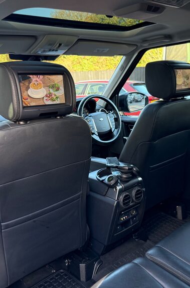 Land Rover Discovery SDV6 LANDMARK - REAR ENTERTAINMENT - PAN ROOF -DIGITAL TV - TOWBAR 