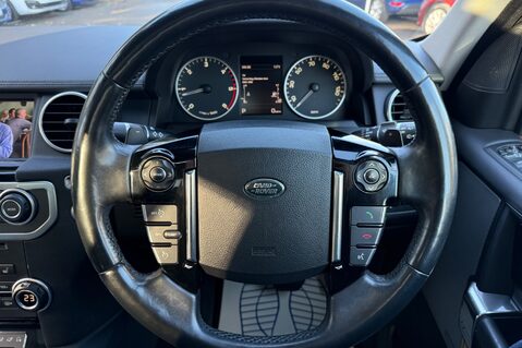 Land Rover Discovery SDV6 LANDMARK - REAR ENTERTAINMENT - PAN ROOF -DIGITAL TV - TOWBAR 8