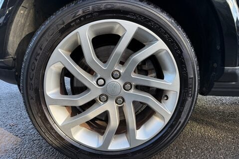 Land Rover Discovery SDV6 LANDMARK - REAR ENTERTAINMENT - PAN ROOF -DIGITAL TV - TOWBAR 71