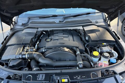 Land Rover Discovery SDV6 LANDMARK - REAR ENTERTAINMENT - PAN ROOF -DIGITAL TV - TOWBAR 67