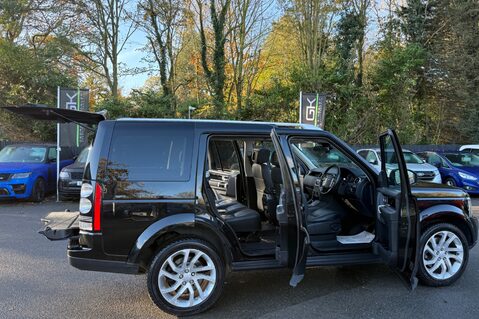 Land Rover Discovery SDV6 LANDMARK - REAR ENTERTAINMENT - PAN ROOF -DIGITAL TV - TOWBAR 21