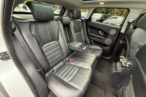 Land Rover Range Rover Evoque TD4 HSE DYNAMIC -REAR ENTERTAINMENT -BLACK PACK -PAN ROOF -TOWBAR -MOT JULY 35
