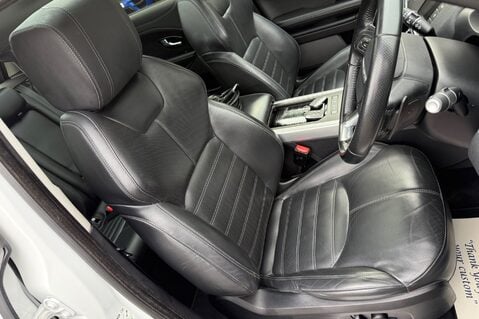 Land Rover Range Rover Evoque TD4 HSE DYNAMIC -REAR ENTERTAINMENT -BLACK PACK -PAN ROOF -TOWBAR -MOT JULY 38