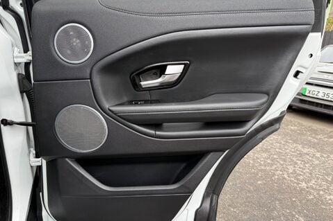 Land Rover Range Rover Evoque TD4 HSE DYNAMIC -REAR ENTERTAINMENT -BLACK PACK -PAN ROOF -TOWBAR -MOT JULY 37