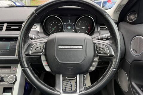 Land Rover Range Rover Evoque TD4 HSE DYNAMIC -REAR ENTERTAINMENT -BLACK PACK -PAN ROOF -TOWBAR -MOT JULY 12