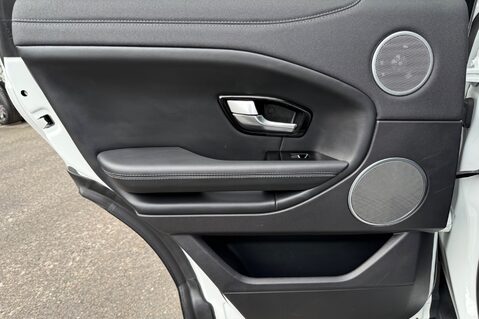 Land Rover Range Rover Evoque TD4 HSE DYNAMIC -REAR ENTERTAINMENT -BLACK PACK -PAN ROOF -TOWBAR -MOT JULY 32