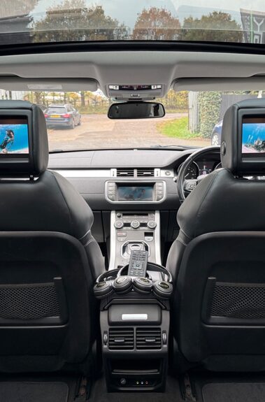 Land Rover Range Rover Evoque TD4 HSE DYNAMIC -REAR ENTERTAINMENT -BLACK PACK -PAN ROOF -TOWBAR -MOT JULY 