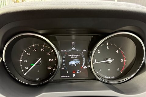 Land Rover Range Rover Evoque TD4 HSE DYNAMIC -REAR ENTERTAINMENT -BLACK PACK -PAN ROOF -TOWBAR -MOT JULY 56