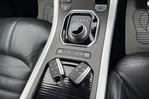 Land Rover Range Rover Evoque TD4 HSE DYNAMIC -REAR ENTERTAINMENT -BLACK PACK -PAN ROOF -TOWBAR -MOT JULY 55