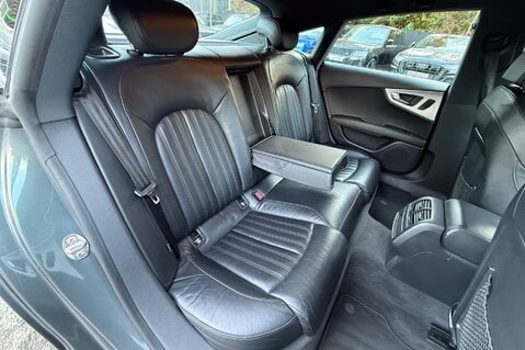 Audi A7 TFSI QUATTRO S LINE -RARE CAR -LANE/SIDE/HIGHBEAM ASSIST -MMI TOUCH - 29
