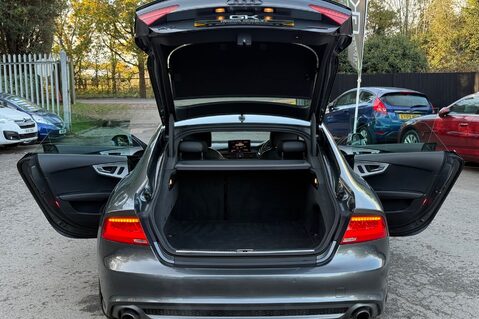 Audi A7 TFSI QUATTRO S LINE -RARE CAR -LANE/SIDE/HIGHBEAM ASSIST -MMI TOUCH - 19