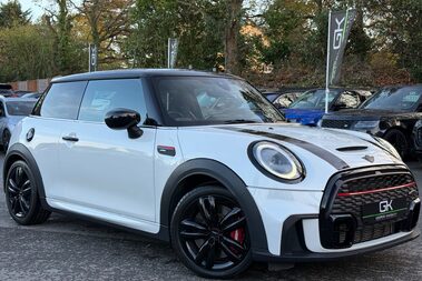 Mini Hatch JOHN COOPER WORKS - NANUQ WHITE - MINI SERVICE HISTORY