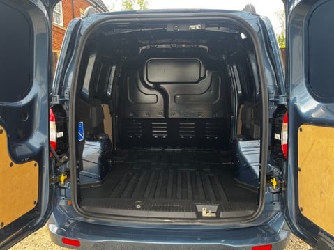 Ford Transit Courier SPORT TDCI 27